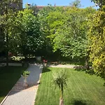 Cinqueteste Luxury Casa de hóspedes 4*