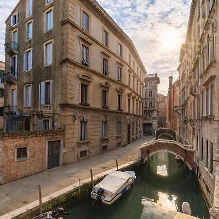Cinqueteste Luxury 4*