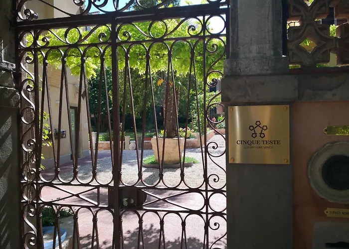 Cinqueteste Luxury Affittacamere Venezia