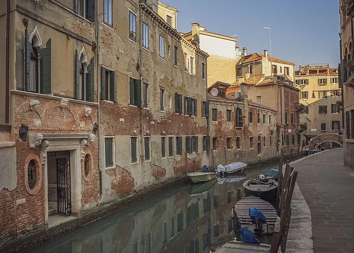 بيت ضيافة Cinqueteste Luxury