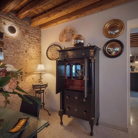 Cinqueteste Luxury Guest house 4*