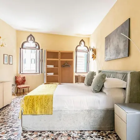 Cinqueteste Luxury 4* Venedig