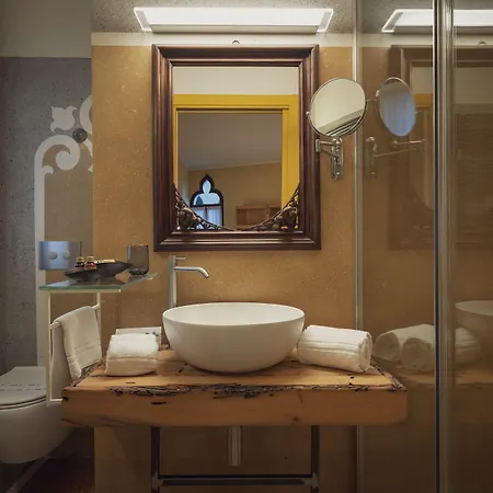 بيت ضيافة Cinqueteste Luxury