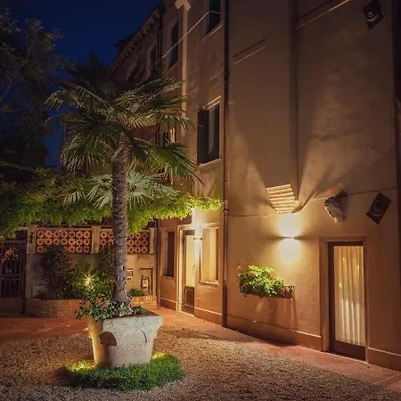 Cinqueteste Luxury Pensionat Venedig