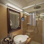 Cinqueteste Luxury 게스트하우스 4*
