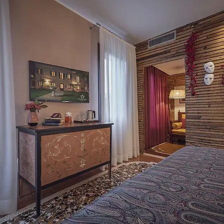 Cinqueteste Luxury Πανσιόν