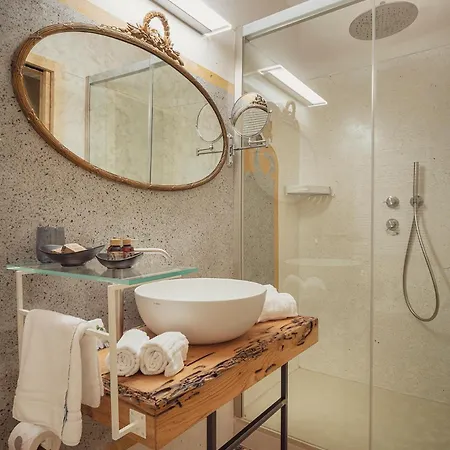 Pensión Cinqueteste Luxury