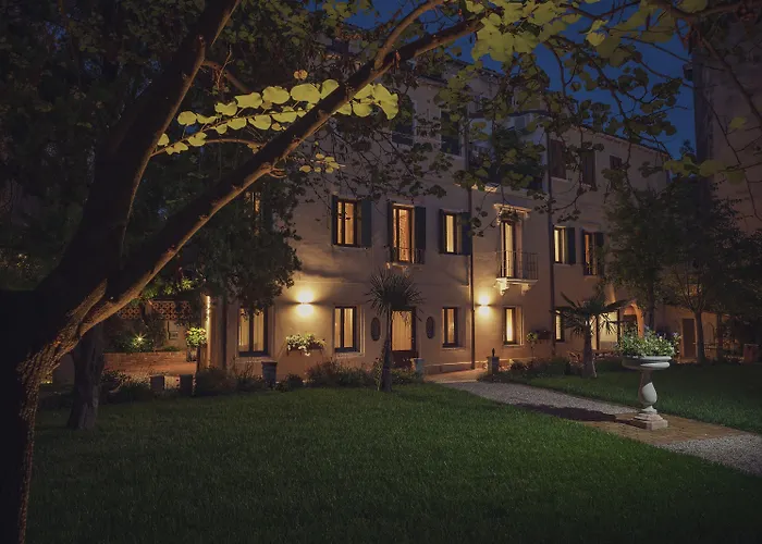 Cinqueteste Luxury Vendégház 4*