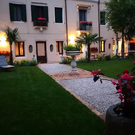 Cinqueteste Luxury Gasthof 2*