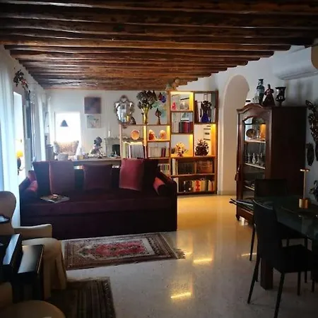 Gasthof Cinqueteste Luxury Venedig