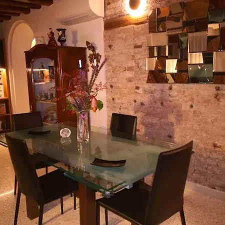 Gasthuis Cinqueteste Luxury